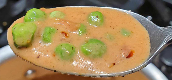 Creamy Spicy Coconut Peas